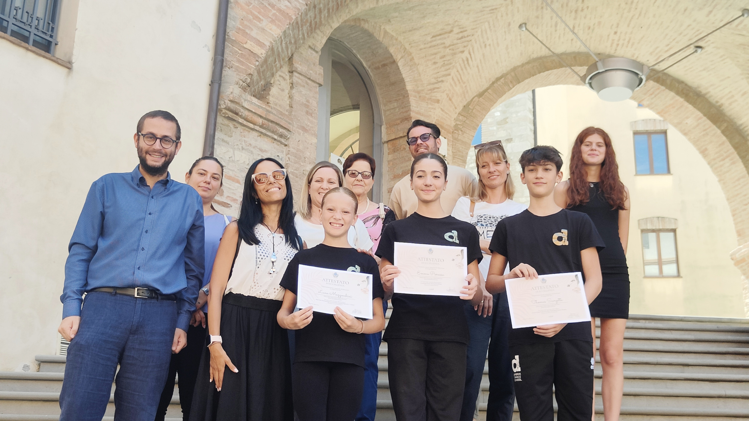 Attestato di merito per tre giovani allievi della scuola di danza Umbria Dance School di Marsciano